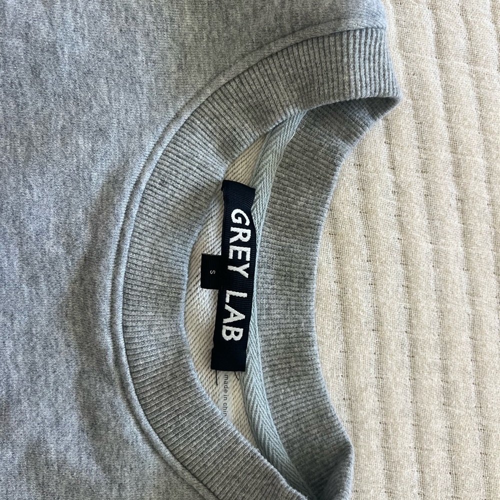 Grey Lab Heather Gray Pullover - image 3